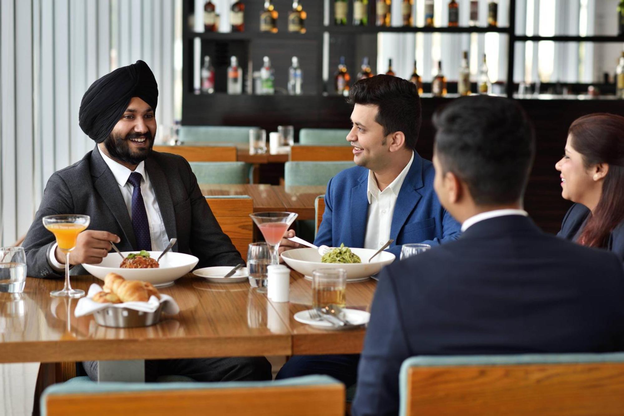 Fairfield By Marriott Bengaluru Rajajinagar Hotel Kültér fotó