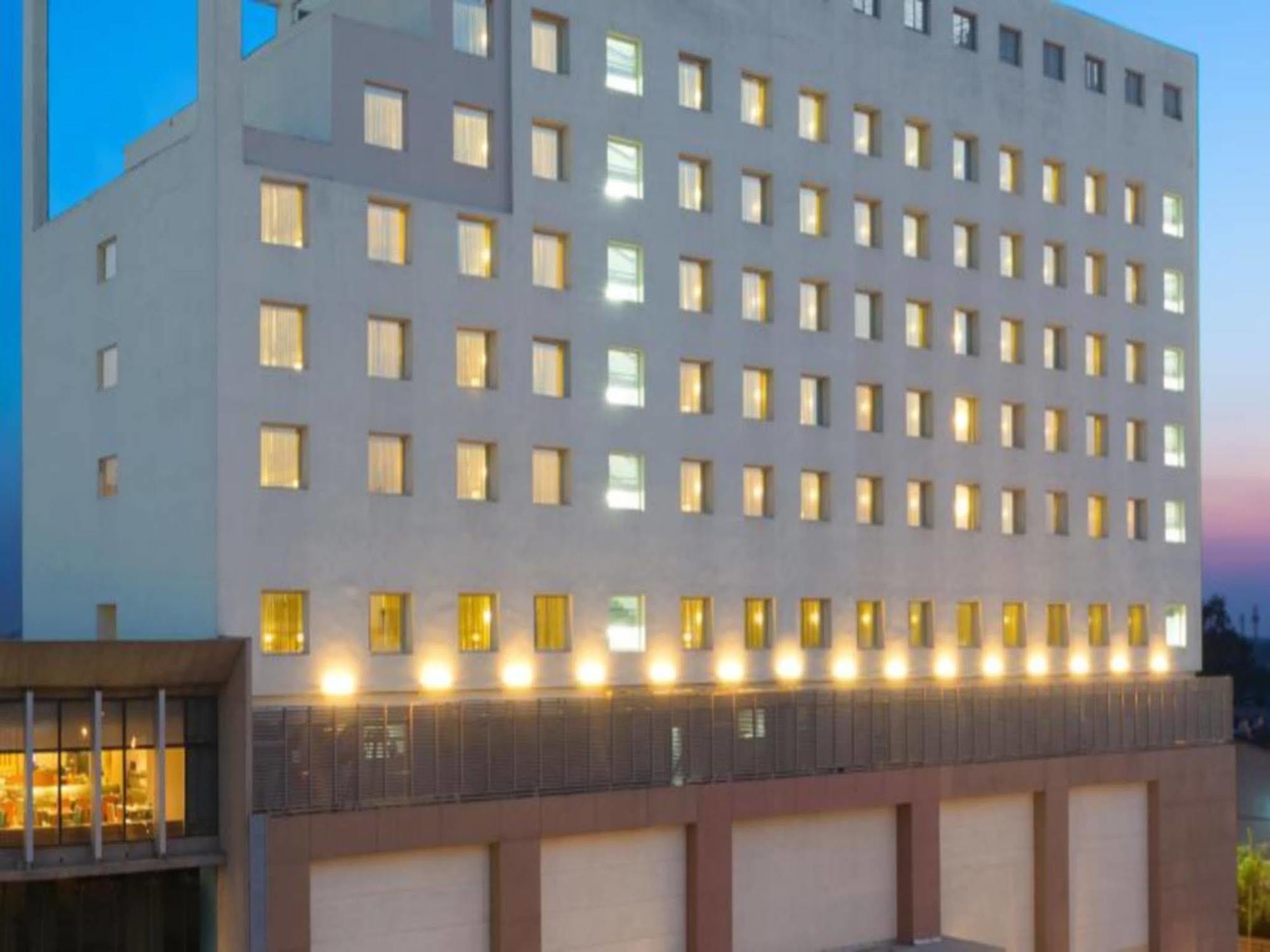 Fairfield By Marriott Bengaluru Rajajinagar Hotel Kültér fotó