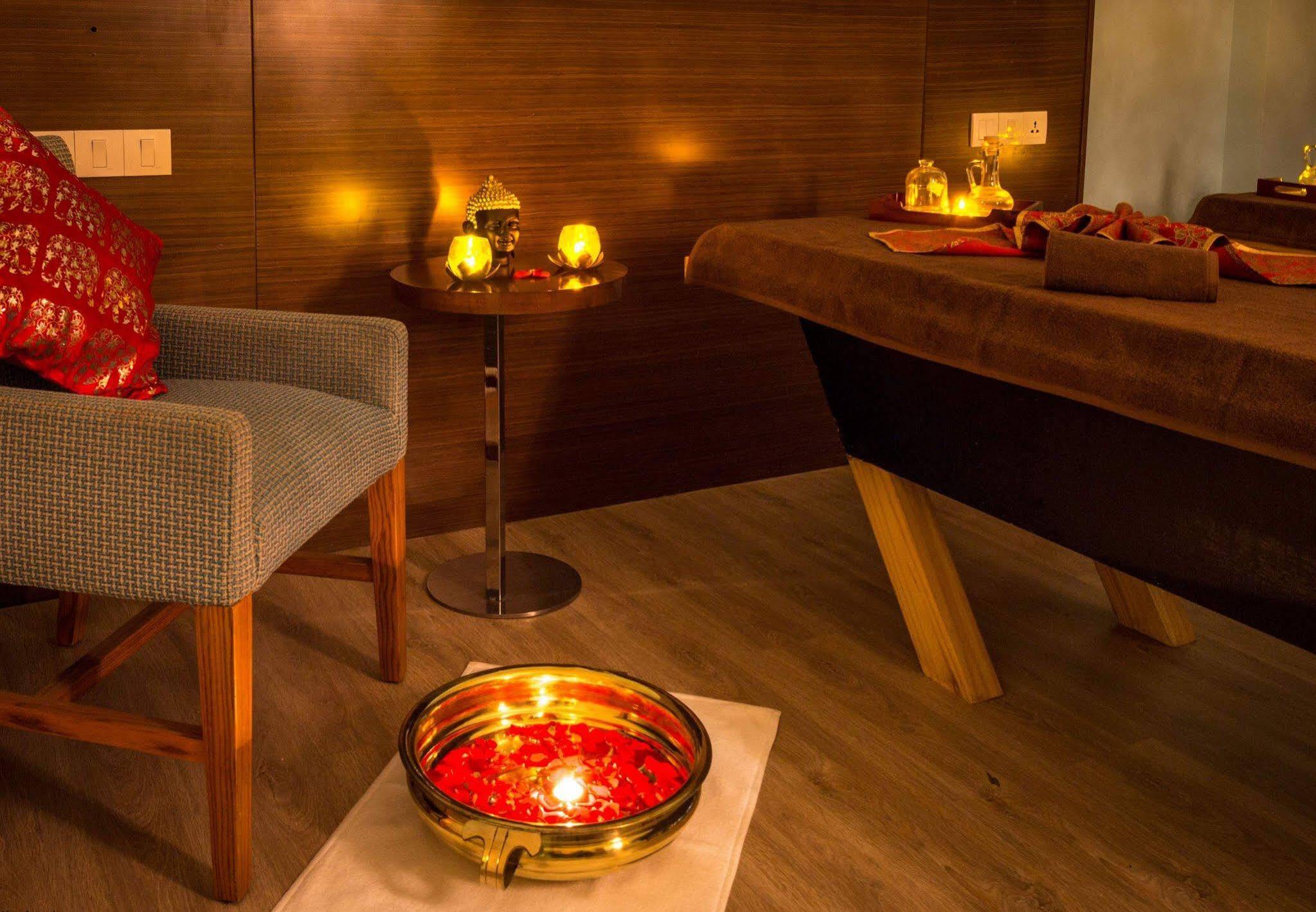 Fairfield By Marriott Bengaluru Rajajinagar Hotel Kültér fotó